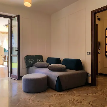Boutique In Verona - Valpolicella - Big Terrace And Garden, Balcony And Garage - Hide In Hedonism